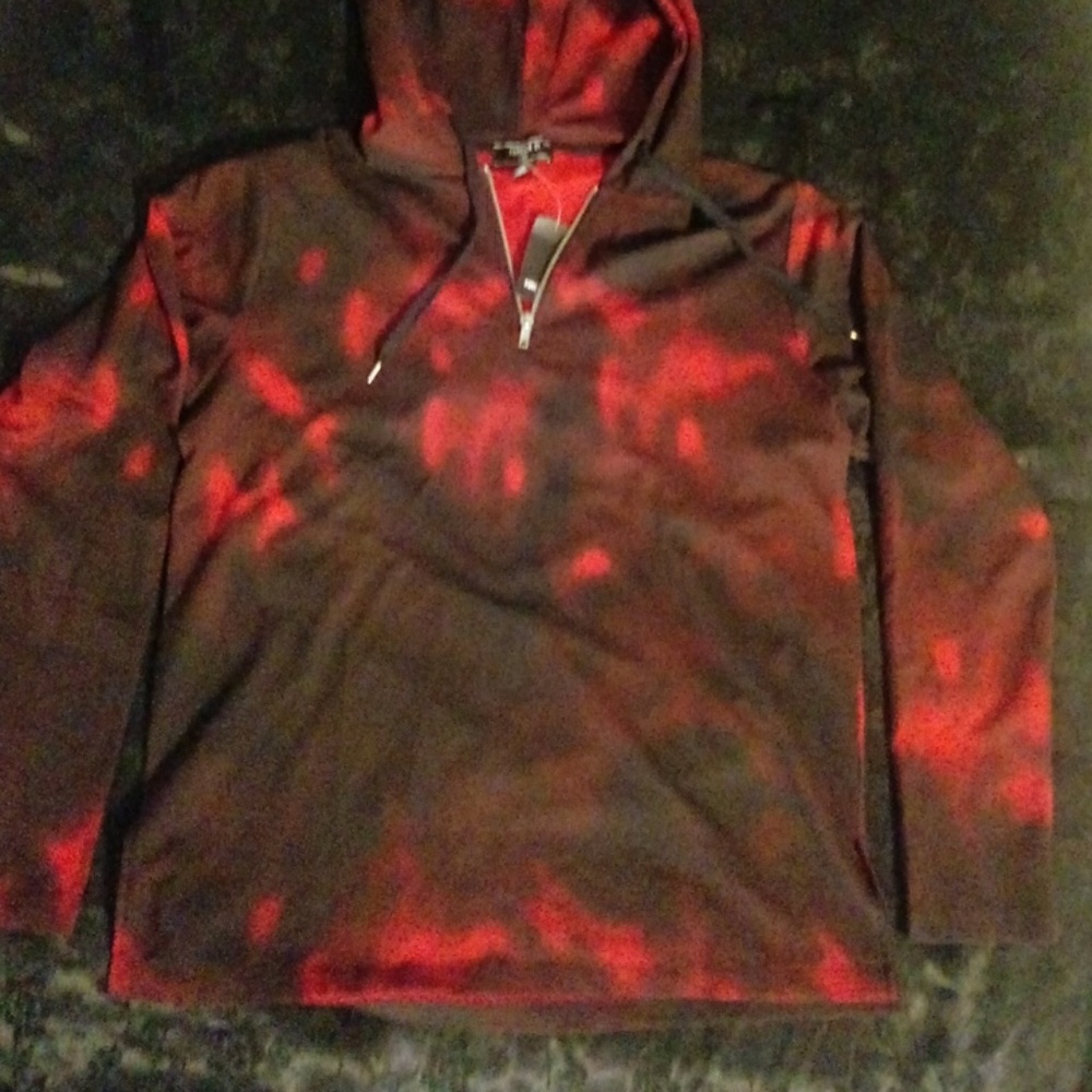 Pullover hoodie